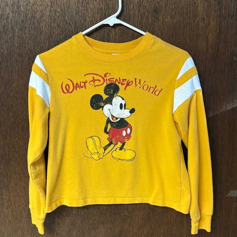 Disney Top - Picture 1 of 1